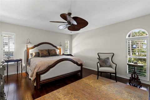House in Tampa, Florida 3 bedrooms, 231.51 sq.m. № 1894703 - photo 24