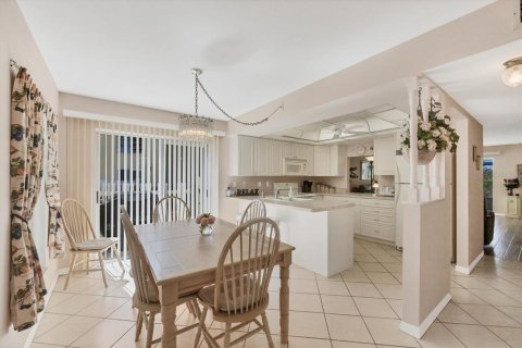 Copropriété à vendre à Englewood, Floride: 2 chambres, 110.65 m2 № 1548625 - photo 2
