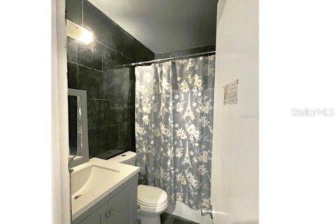 House in Tampa, Florida 3 bedrooms, 107.02 sq.m. № 2134332 - photo 6