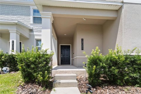Townhouse in Winter Garden, Florida 4 bedrooms, 185.06 sq.m. № 1848447 - photo 9