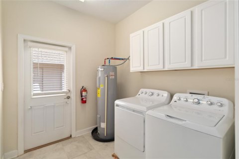 Townhouse in Winter Garden, Florida 4 bedrooms, 185.06 sq.m. № 1848447 - photo 26