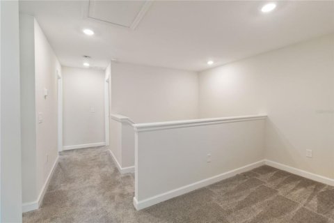 Townhouse in Winter Garden, Florida 4 bedrooms, 185.06 sq.m. № 1848447 - photo 27
