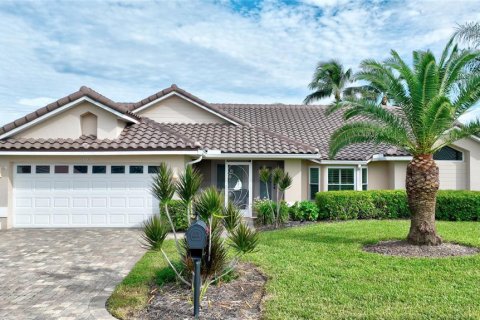 Villa ou maison à vendre à Punta Gorda, Floride: 3 chambres, 156.35 m2 № 2406541 - photo 2