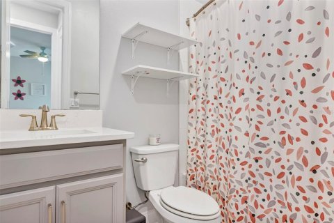 Villa ou maison à louer à Orlando, Floride: 2 chambres, 132.11 m2 № 2398819 - photo 13