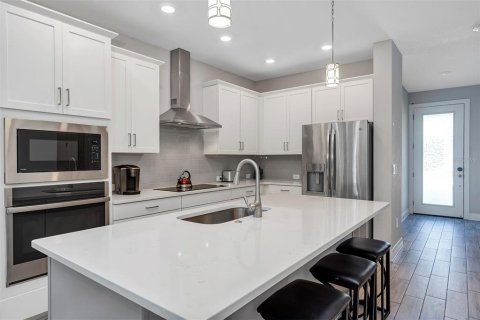 Villa ou maison à louer à Orlando, Floride: 2 chambres, 132.11 m2 № 2398819 - photo 27
