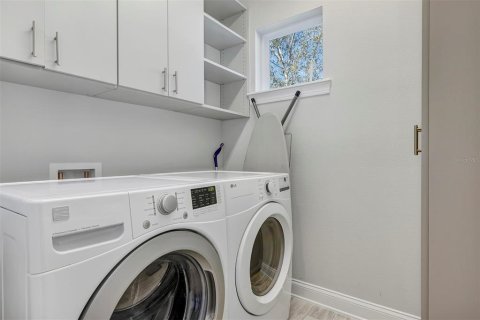 Villa ou maison à louer à Orlando, Floride: 2 chambres, 132.11 m2 № 2398819 - photo 10