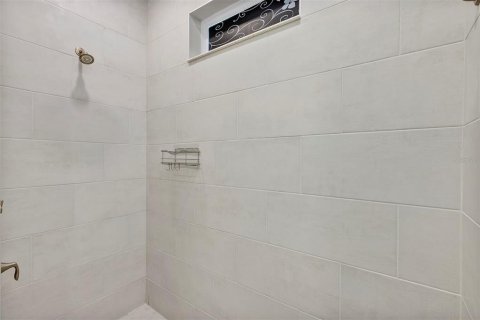 Villa ou maison à louer à Orlando, Floride: 2 chambres, 132.11 m2 № 2398819 - photo 22