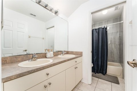 Villa ou maison à louer à New Port Richey, Floride: 4 chambres, 225.29 m2 № 2388669 - photo 29