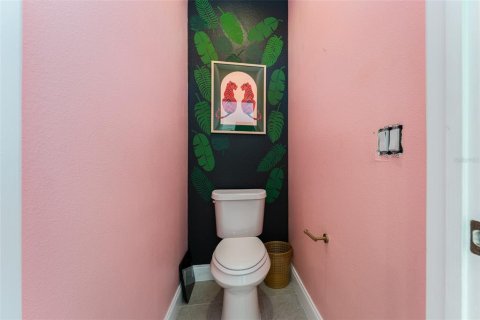 Villa ou maison à louer à New Port Richey, Floride: 4 chambres, 225.29 m2 № 2388669 - photo 22