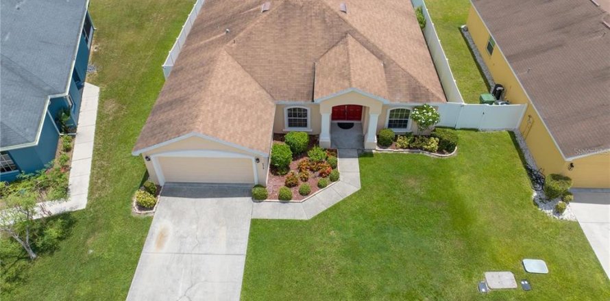 Villa ou maison à Winter Haven, Floride 3 chambres, 175.96 m2 № 2100281