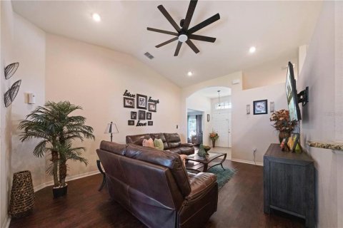 Villa ou maison à louer à Winter Haven, Floride: 3 chambres, 175.96 m2 № 2100281 - photo 7