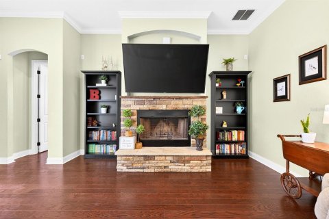 Casa en venta en Tavares, Florida, 6 dormitorios, 345.97 m2 № 2116952 - foto 8