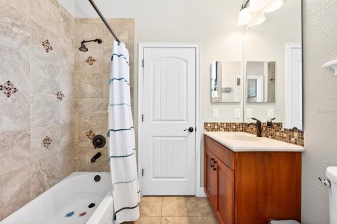 Casa en venta en Tavares, Florida, 6 dormitorios, 345.97 m2 № 2116952 - foto 25