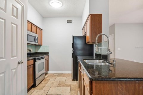 Condo in Tampa, Florida, 1 bedroom  № 1429315 - photo 14