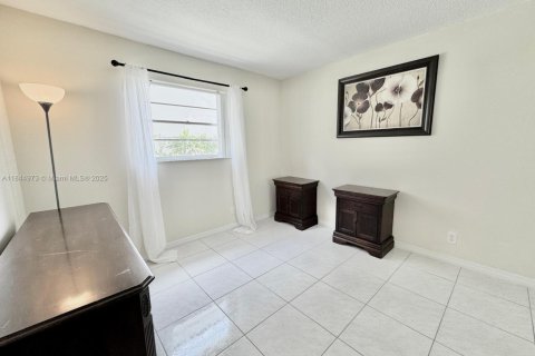 Condominio en venta en Hollywood, Florida, 2 dormitorios, 60.39 m2 № 1840743 - foto 8