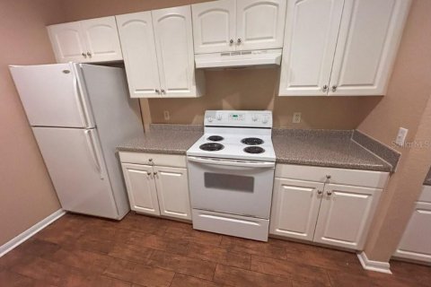 Condo in Orlando, Florida, 2 bedrooms  № 1915290 - photo 5