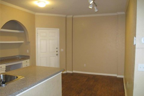 Condo in Orlando, Florida, 2 bedrooms  № 1915290 - photo 3