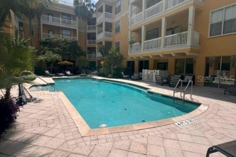 Condo in Orlando, Florida, 2 bedrooms  № 1915290 - photo 18