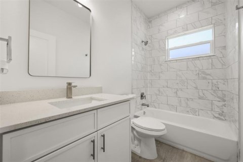 Casa en venta en Palm Bay, Florida, 4 dormitorios, 225.85 m2 № 2222086 - foto 21