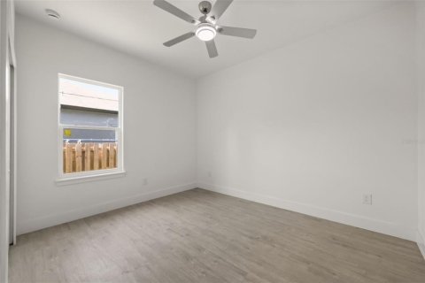 Casa en venta en Palm Bay, Florida, 4 dormitorios, 225.85 m2 № 2222086 - foto 24