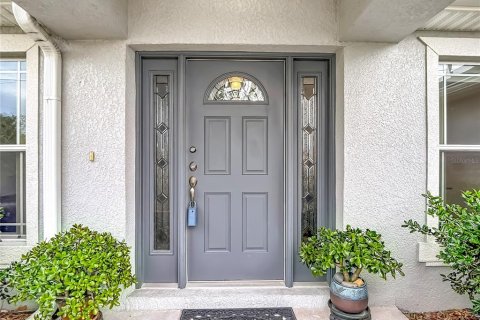 Villa ou maison à vendre à Spring Hill, Floride: 3 chambres, 181.62 m2 № 2195906 - photo 2