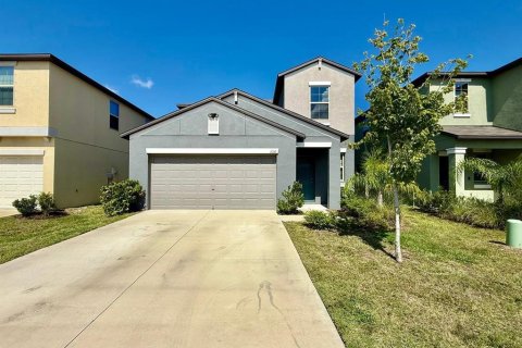 Casa en alquiler en Ruskin, Florida, 5 dormitorios, 224.36 m2 № 1853616 - foto 1
