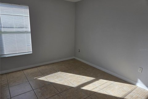 Villa ou maison à louer à Kissimmee, Floride: 4 chambres, 200.3 m2 № 2432639 - photo 5