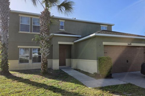 Villa ou maison à louer à Kissimmee, Floride: 4 chambres, 200.3 m2 № 2432639 - photo 2