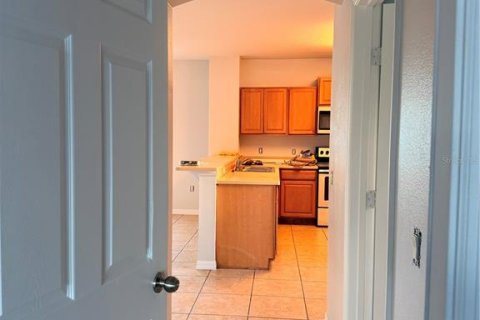 Villa ou maison à louer à Kissimmee, Floride: 4 chambres, 200.3 m2 № 2432639 - photo 12