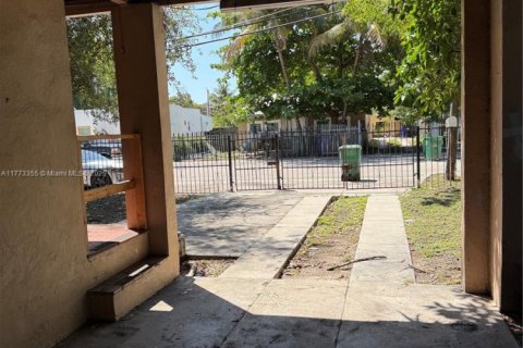 Casa en venta en Miami, Florida, 2 dormitorios, 80.27 m2 № 1746304 - foto 11