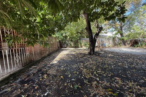 Casa en venta en Miami, Florida, 2 dormitorios, 80.27 m2 № 1746304 - foto 18