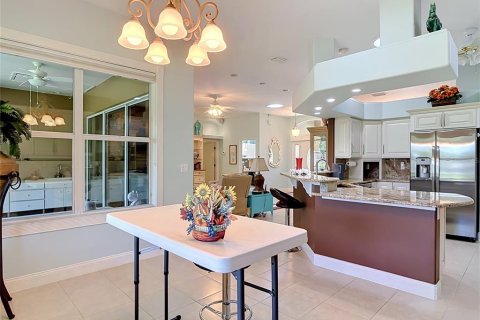 House in Ormond Beach, Florida 3 bedrooms, 208.01 sq.m. № 2116355 - photo 16