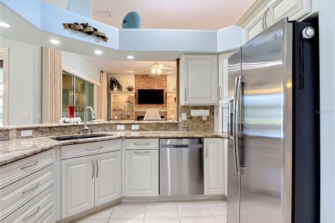 House in Ormond Beach, Florida 3 bedrooms, 208.01 sq.m. № 2116355 - photo 25