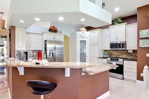 House in Ormond Beach, Florida 3 bedrooms, 208.01 sq.m. № 2116355 - photo 18