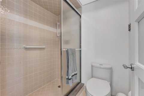 Condo in Sunrise, Florida, 2 bedrooms  № 1707107 - photo 22