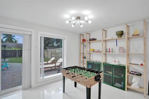 Casa en alquiler en Fort Lauderdale, Florida, 2 dormitorios, 89.65 m2 № 2012901 - foto 14