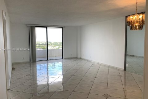 Снять в аренду кондоминиум в Халландейл-Бич, Флорида 1 спальня, 88.26м2, № 1991695 - фото 4