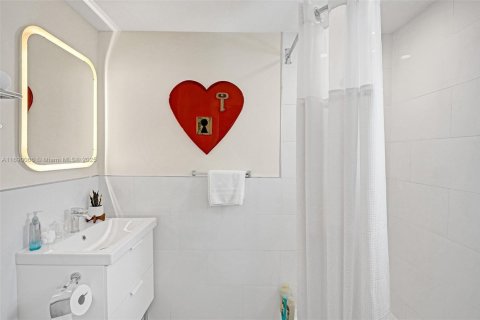 Hotel en venta en Fort Lauderdale, Florida № 1977986 - foto 11