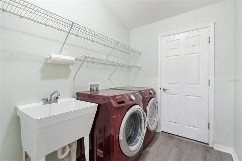 Casa en venta en Lady Lake, Florida, 3 dormitorios, 129.32 m2 № 1716466 - foto 24
