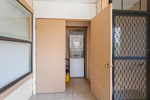 Condo in Orlando, Florida, 2 bedrooms  № 1755125 - photo 19