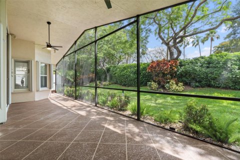 House in Boynton Beach, Florida 3 bedrooms, 165.27 sq.m. № 1207398 - photo 1