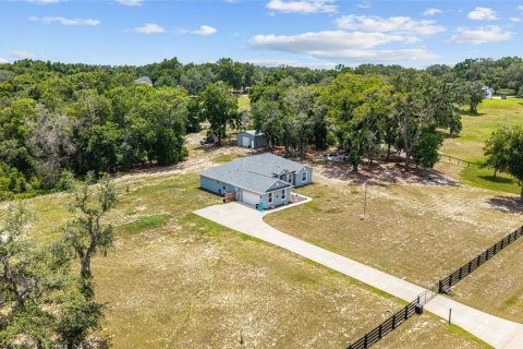 Casa en Belleview, Florida 4 dormitorios, 226.31 m2 № 2140733