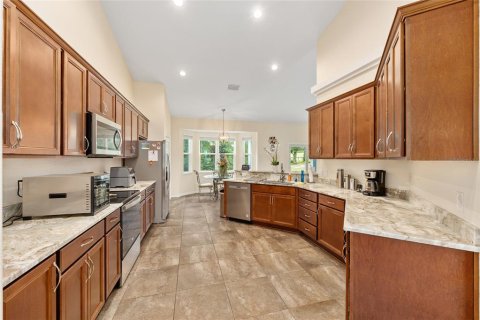 Casa en venta en Belleview, Florida, 4 dormitorios, 226.31 m2 № 2140733 - foto 13