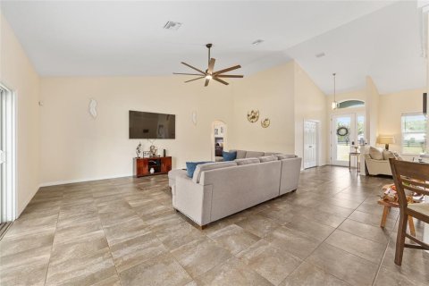 Casa en venta en Belleview, Florida, 4 dormitorios, 226.31 m2 № 2140733 - foto 8