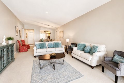 Condo in St. Lucie, Florida, 2 bedrooms № 2265173 - photo 4