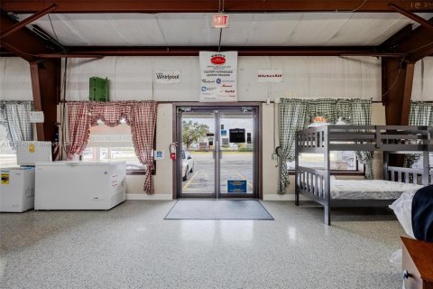 Купить коммерческую недвижимость в Лабель, Флорида № 1764347 - фото 6