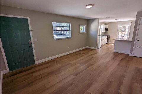 Commercial property in Clearwater, Florida 148.64 sq.m. № 2094959 - photo 3