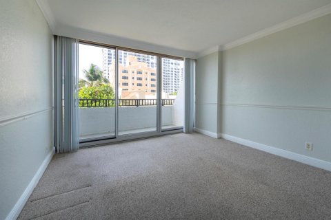 Купить кондоминиум в Помпано-Бич, Флорида 3 комнаты, 97.55м2, № 2181130 - фото 13
