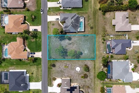 Terreno en venta en Rotonda, Florida № 2232756 - foto 10