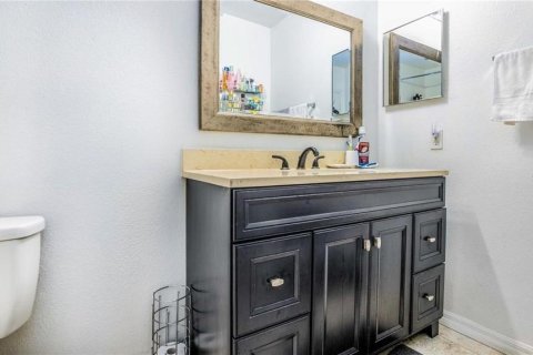 Condo in Orlando, Florida, 2 bedrooms № 2102751 - photo 21